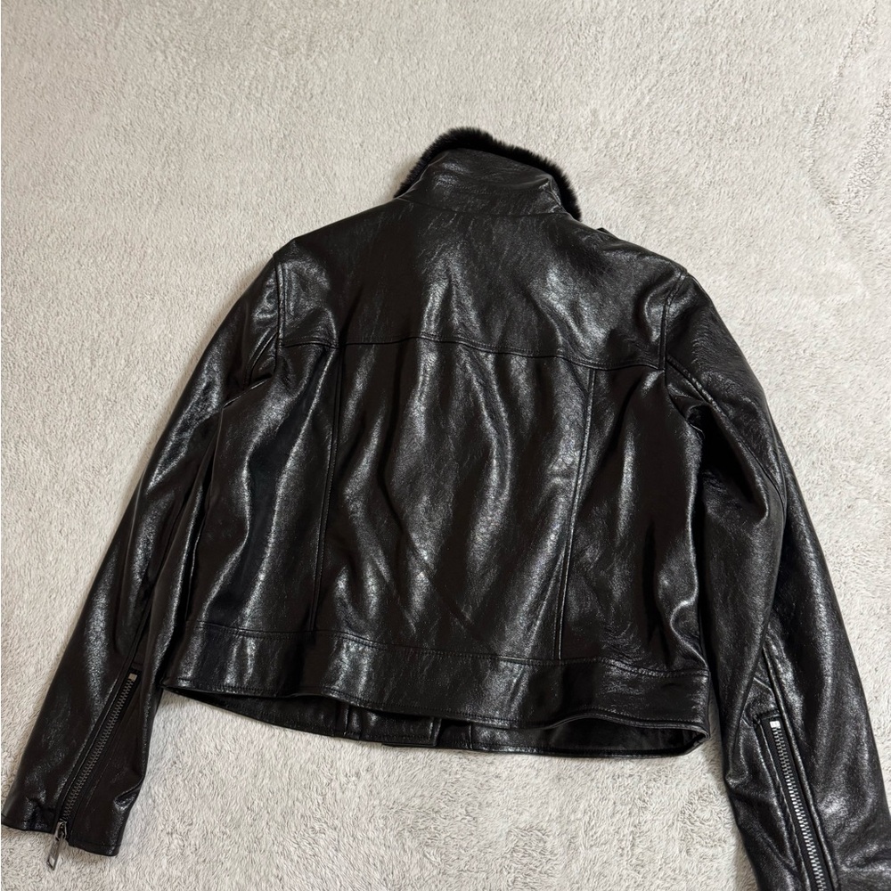 DKNY Women's Glossy Black faux Leather Jacket with Fur Collar - Picture 5 of 5